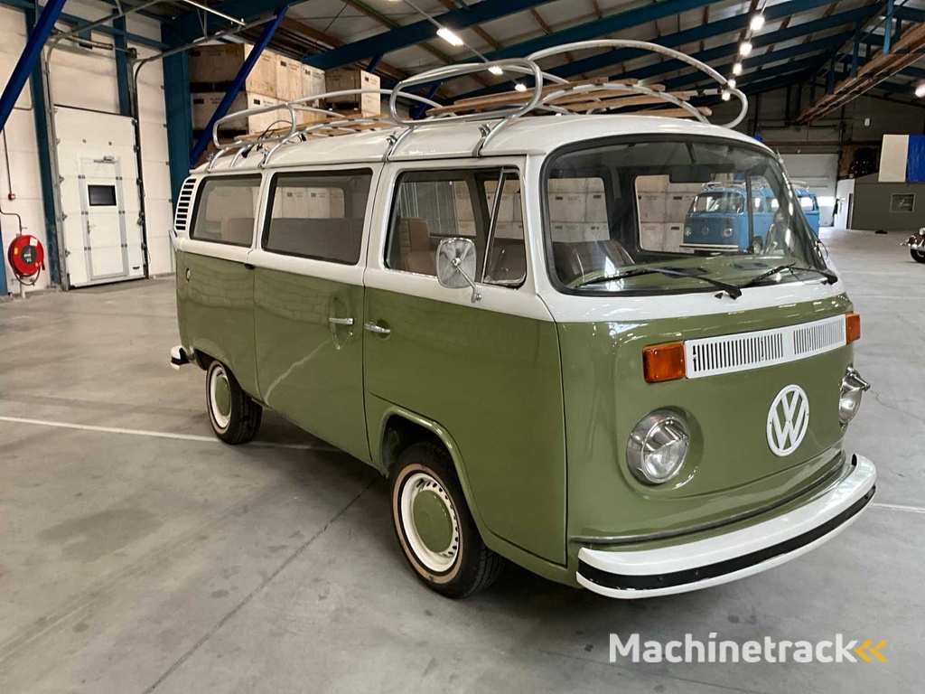 1975 Volkswagen T2 Personenbus