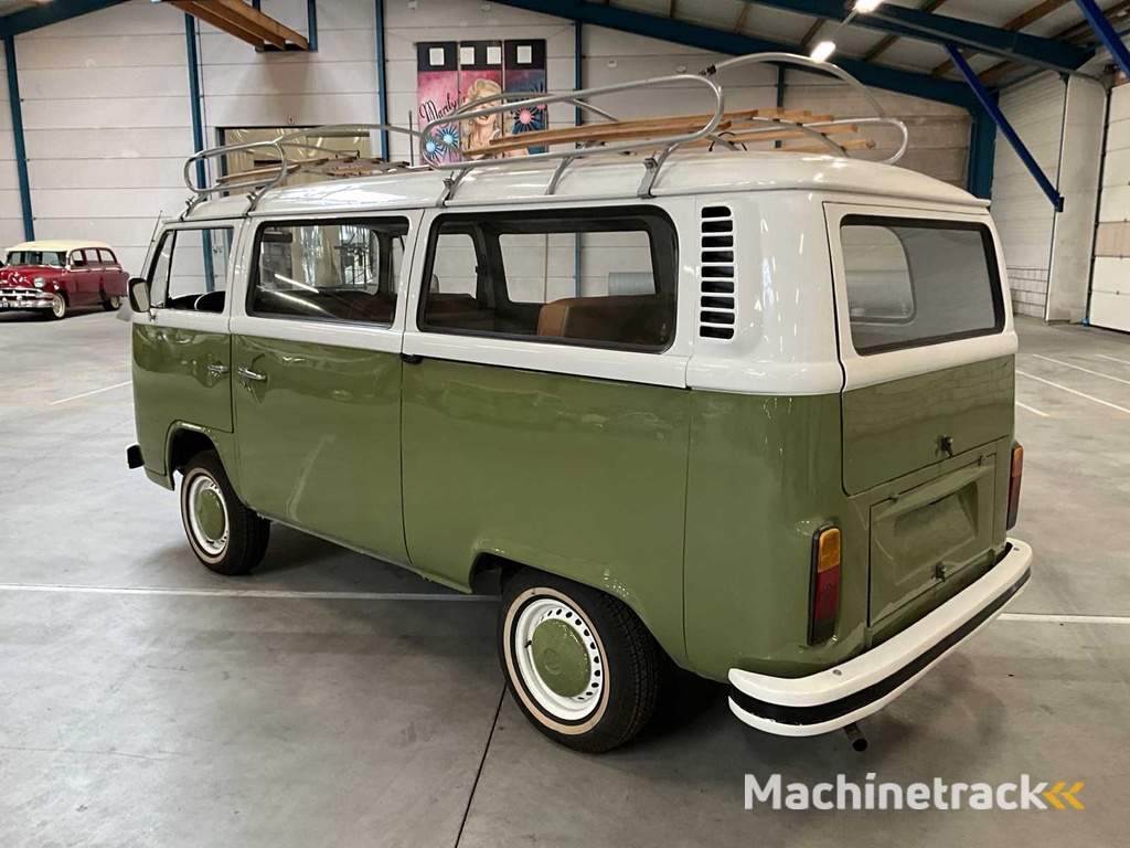 1975 Volkswagen T2 Personenbus