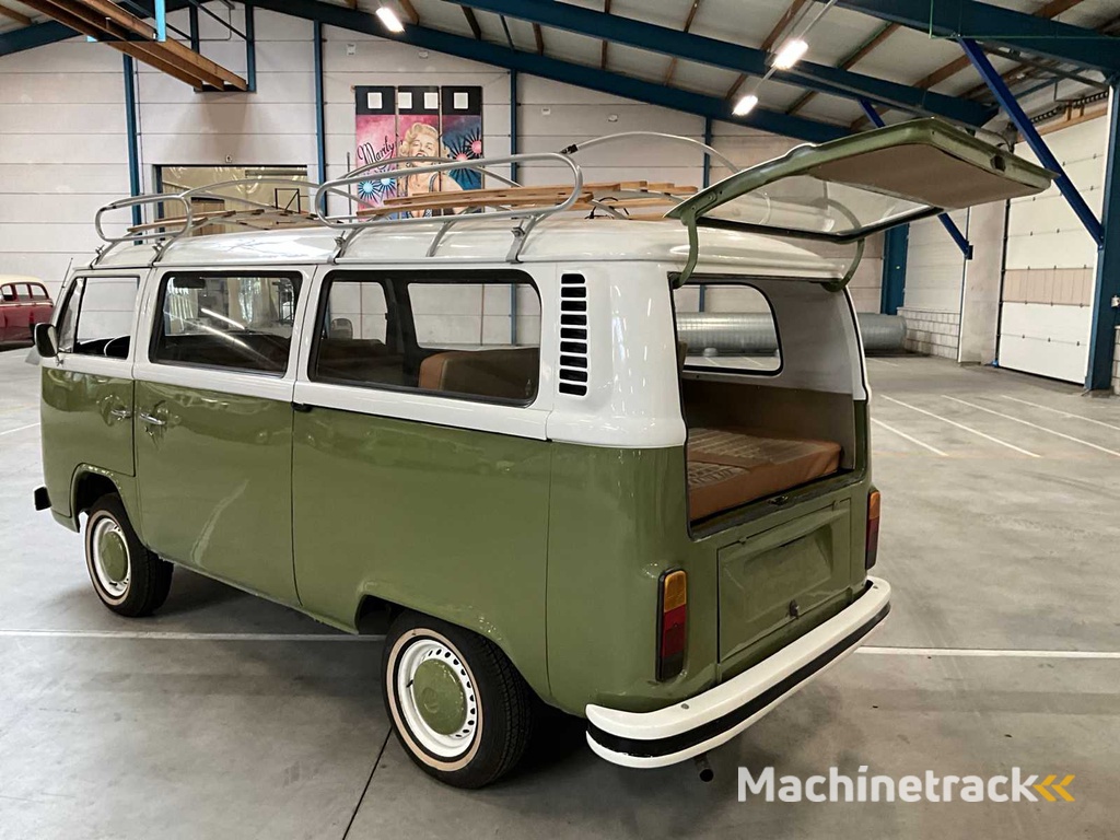 1975 Volkswagen T2 Personenbus