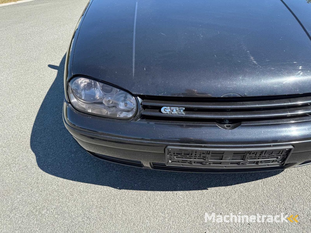 VOLKSWAGEN - 2004 - GOLF - 4 - Personenkraftwagen