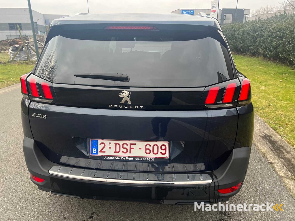 PEUGEOT - 2019 - 5008 - Personenauto