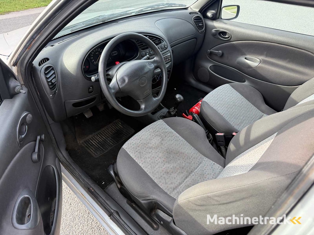 MAZDA - 2001 - 123 - PKW