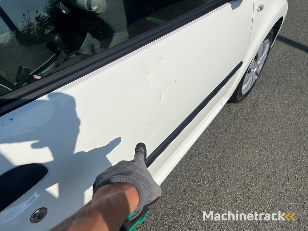 PEUGEOT - 2009 - 107 - PKW