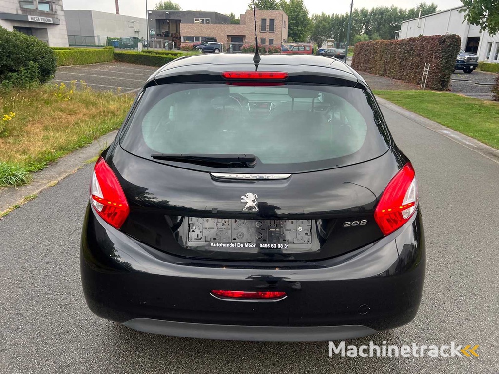 PEUGEOT - 2013 - 208 - PKW