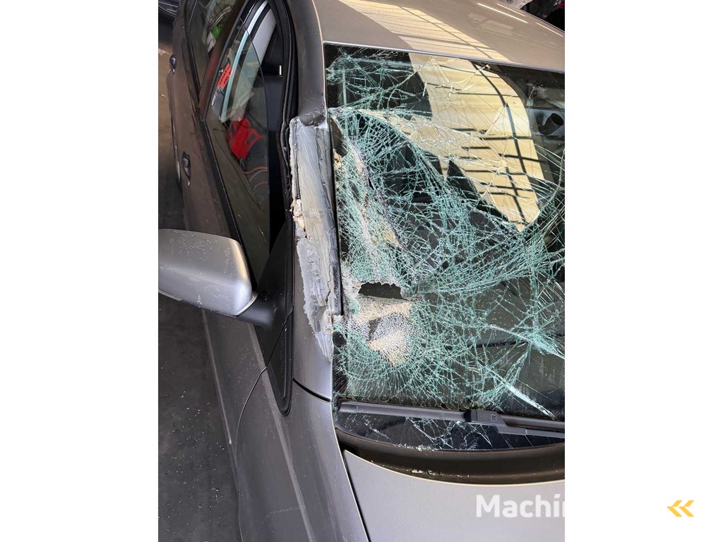 VOLKSWAGEN - 2008 - POLO - Auto