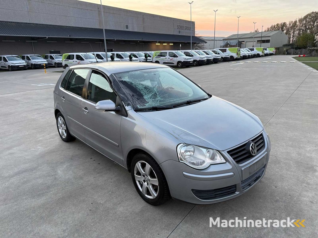 VOLKSWAGEN - 2008 - POLO - Auto