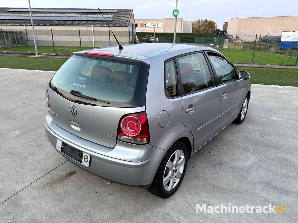 VOLKSWAGEN - 2008 - POLO - Auto
