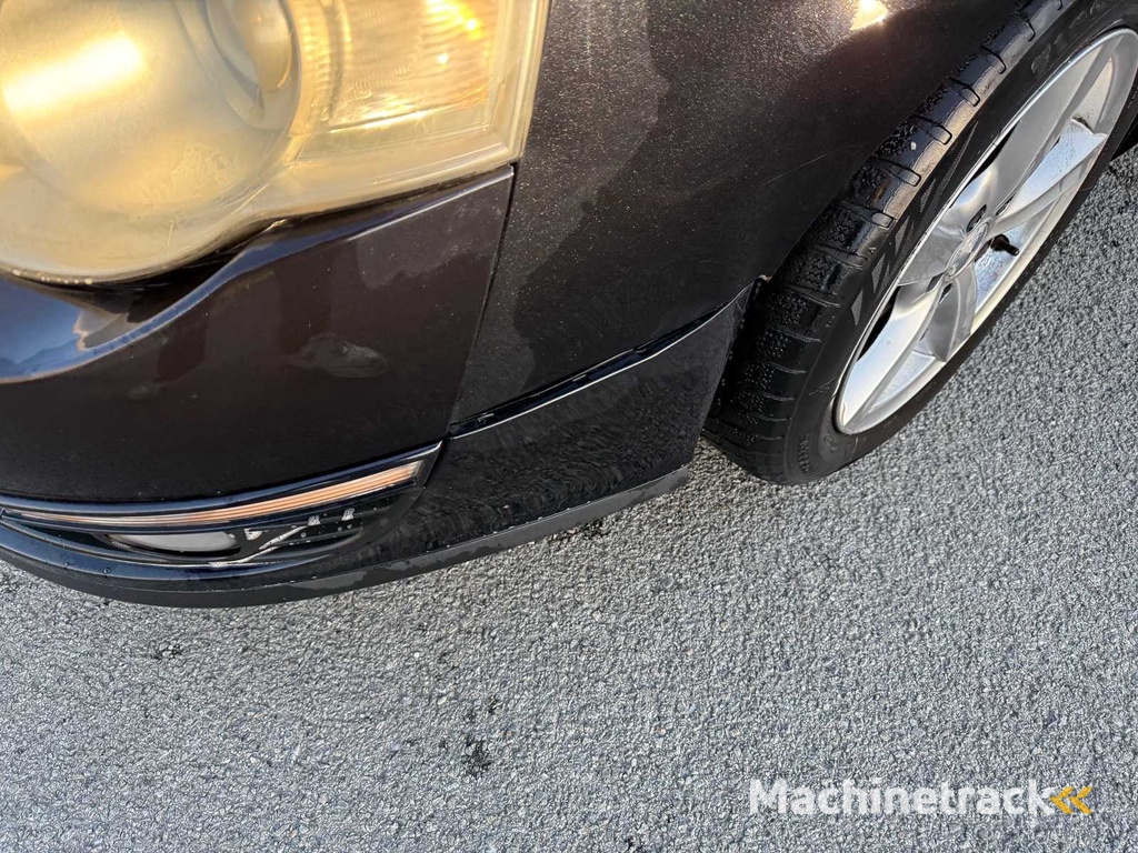 VOLKSWAGEN - 2005 - PASSAT - Auto