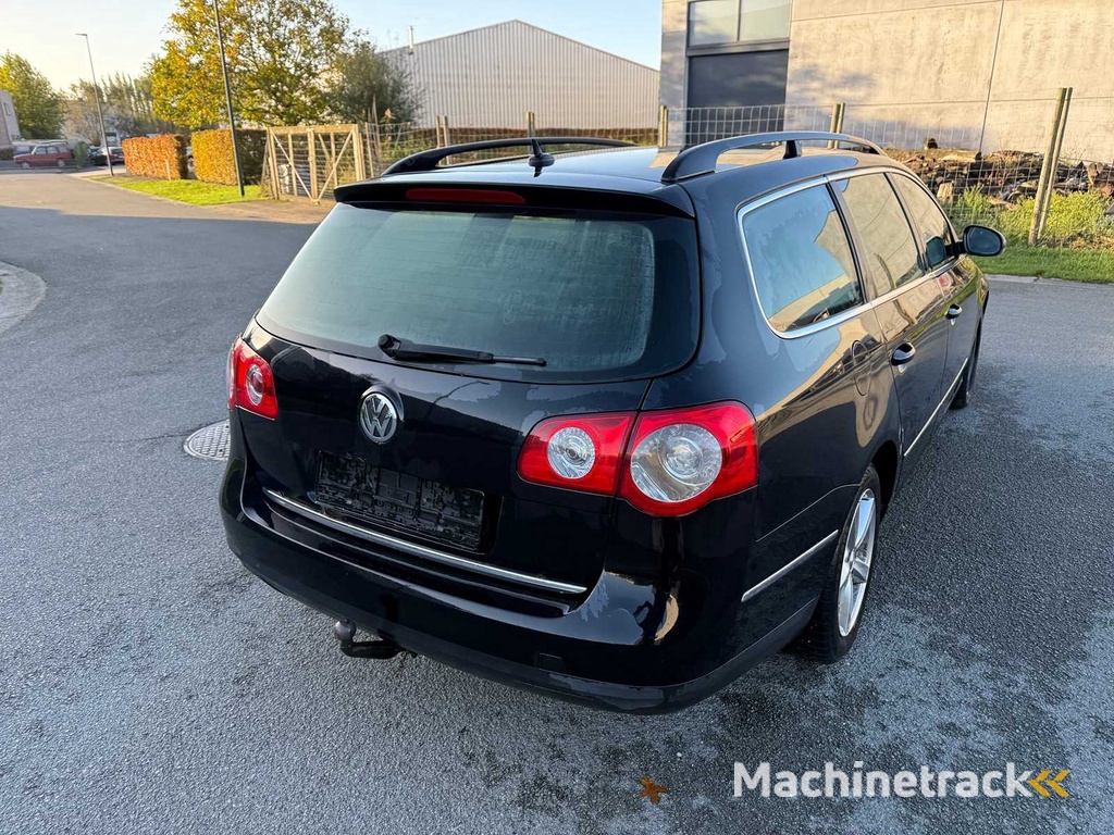 VOLKSWAGEN - 2005 - PASSAT - Auto