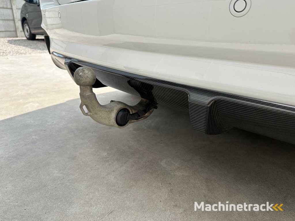 BMW - 2016 - M50D - Auto