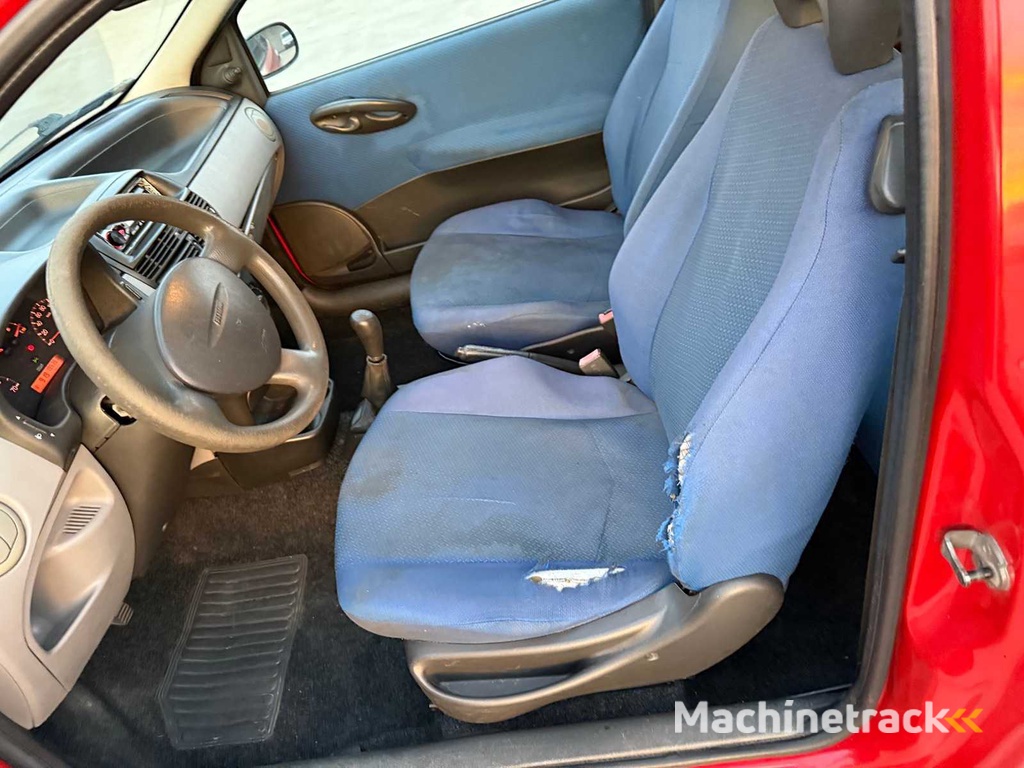 FIAT - 2003 - PUNTO - Auto