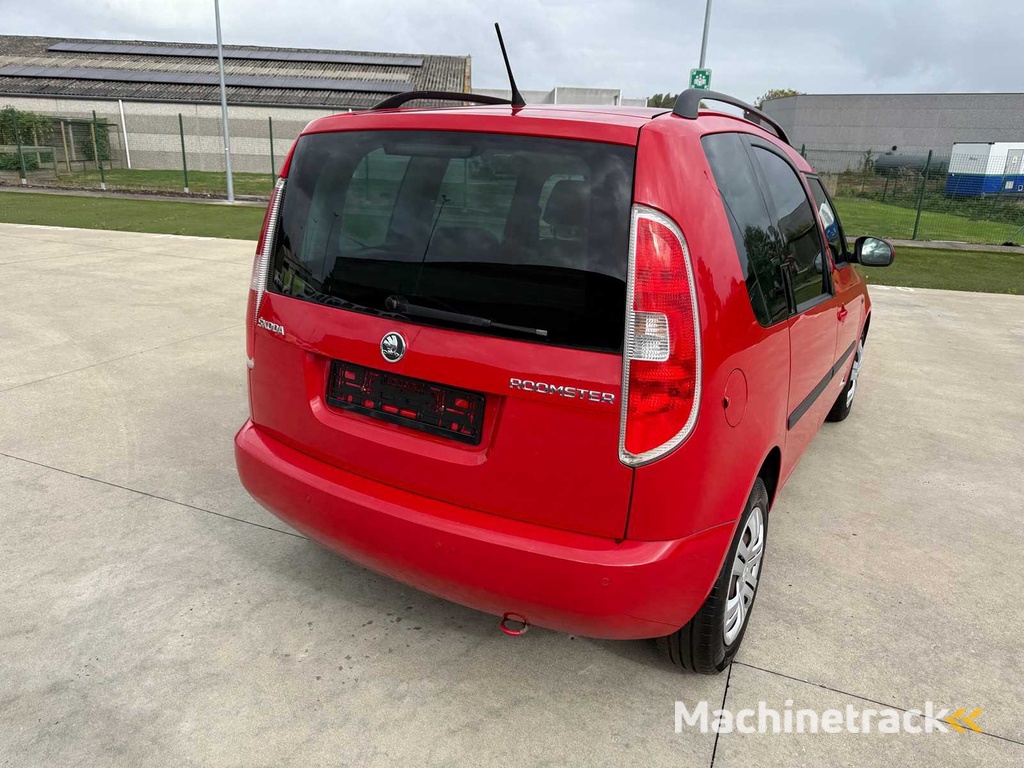 ŠKODA - 2013 - ROOMSTER - Auto