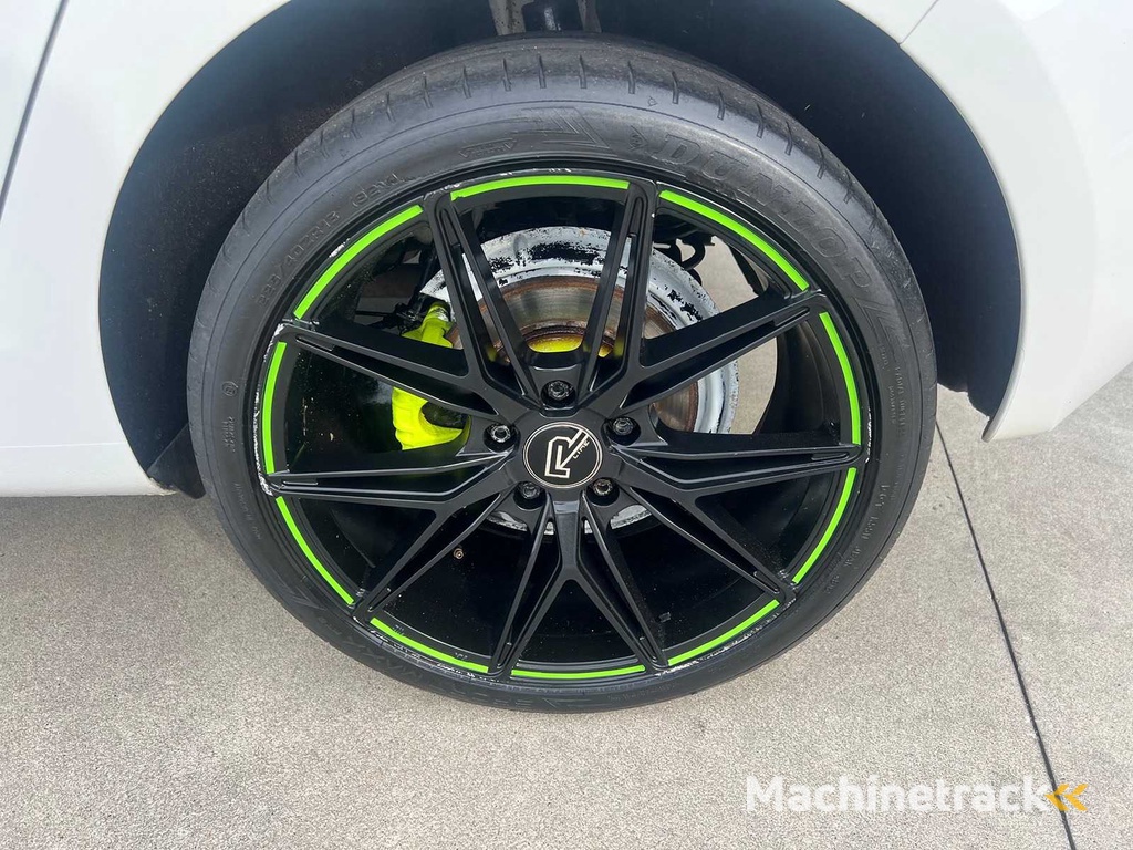 VOLKSWAGEN - 2012 - GOLF 6 - Pkw