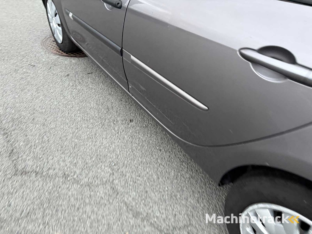 RENAULT - 2012 - CLIO - Auto