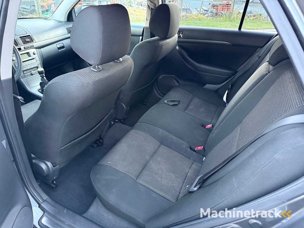 Toyota - 2006 - Avensis - Auto - Auto - Auto