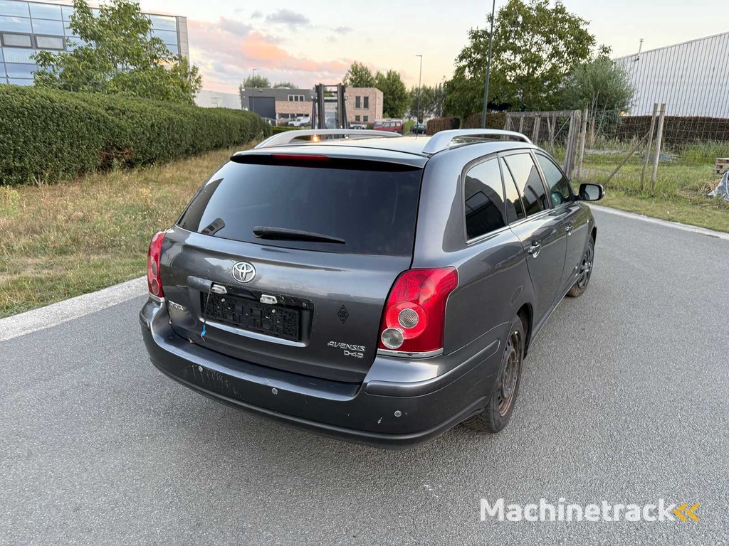 Toyota - 2006 - Avensis - Auto - Auto - Auto