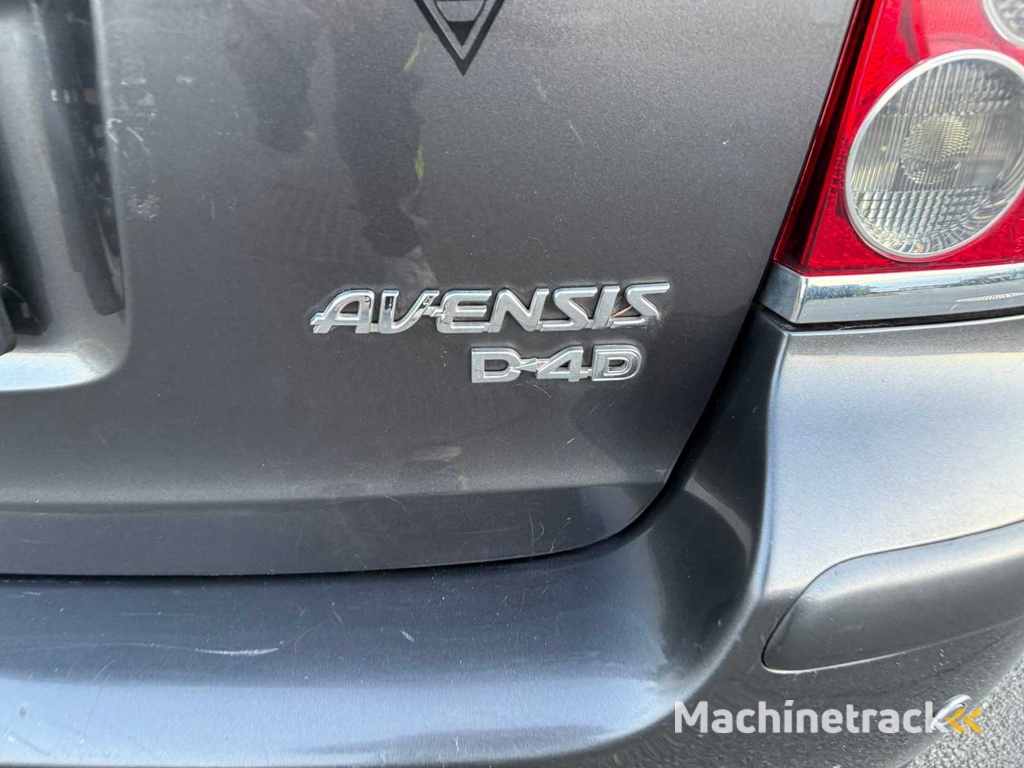 Toyota - 2006 - Avensis - Auto - Auto - Auto