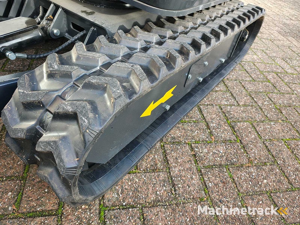 Cougar - 2025 - XT-18U - Minigraafmachine met Kubota motor D902