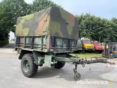 legeraanhanger---met-huif---aanhangwagen