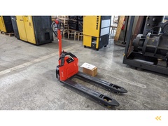 linde-–-2022-–-mt12-–-elektrische-pallettruck