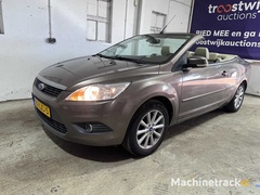 ford---focus-coupe-cabriolet---2.0-titan---42-lxj-5