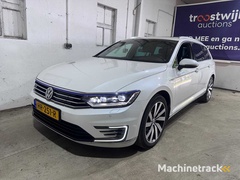 volkswagen---passat-variant---1.4-tsi-gte-highline---hr-251-r