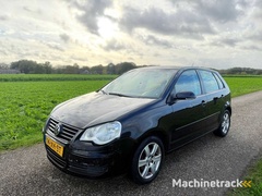 volkswagen---2007---polo---1.4-16v-optive---14-xh-st