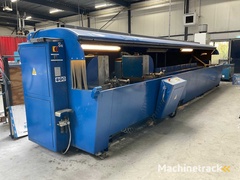 2000-schuco-doppelgehrungs-profilsage