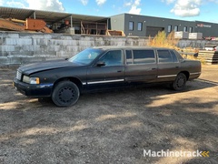 cadillac-fleetwood-superior-limousine