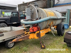 1982-veenhuis-5800-mesttank