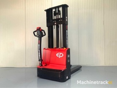 ep-est-2.7-meter-stapelaar