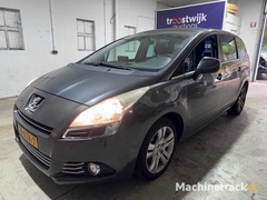 peugeot---5008---1.6-vti-st-prem.-7p.---78-ktk-7
