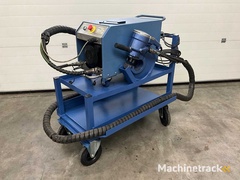 2010-nitto-hs11-1624-ponsmachine-met-hydraulische-pomp