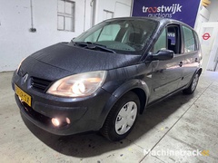 renault---scenic---1.6-16v-business-l.-automaat--72-zr-sx