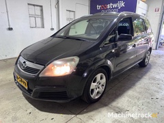opel---zafira---2.2-executive-automaat-30-sn-ph