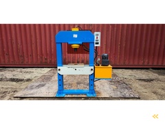 2025---fluidmex-presses---at-75---hydraulische-pers