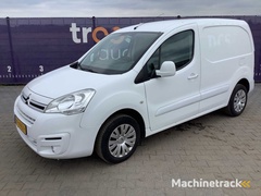 2015---citroen---berlingo---1.6-hdi-90-comfort---bedrijfswagen