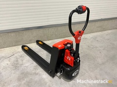 2025-ep-f3-in-crate-electric-pallet-truck-4x