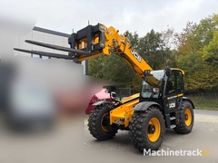 jcb-560-80-agrixtra-–-teleskoplader