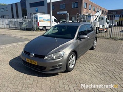volkswagen---2013---golf---1.6-tdi-highl.-blm.---passenger-car