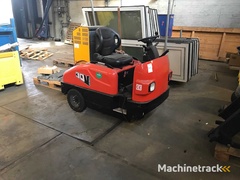 electric-tractor---2018---qdd30ts---electric-step-up-tractor