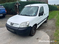 2011-peugeot-partner-nutzfahrzeug-transporter