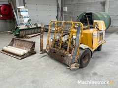 rollmops-schaufel-und-burste