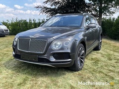 2017-bentley-bentayga