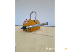 uwm-uwm-2000-big-hubtisch