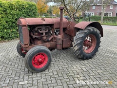 mccormick-deering-w30-oldtimer-tractor