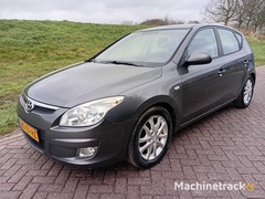 hyundai-i30-1.6-crdi-dynamic-business,-85-zn-hz