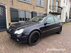 mercedes-benz-c-klasse-sportcoupe-230-sport-edition-v6-204-pk-55-sh-gz