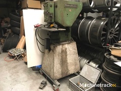 muhr-u.-bender-stanzmaschine