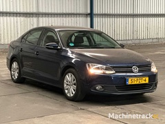 volkswagen-jetta-1.2-tsi-comfortline-51-pzt-4